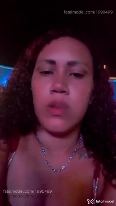 Acompanhante mulher ruiva (o) de olhos castanhos - Kelly Vanessa
