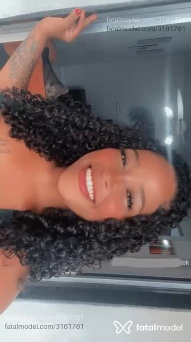 Acompanhante mulher morena (o) de olhos castanhos em Pouso Alegre - Rebeca Lopes