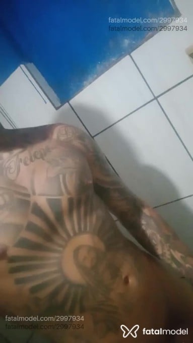 Acompanhante homem com cabelo castanho de olhos pretos em Jundiaí - Vicente Filipe