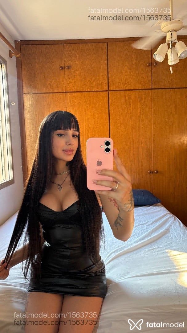 Acompanhante mulher trans morena (o) de olhos castanhos em São Paulo - Mel