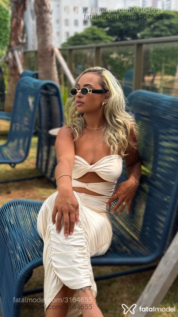 Acompanhante mulher loira (o) de olhos castanhos em São Paulo - Letícia Lira
