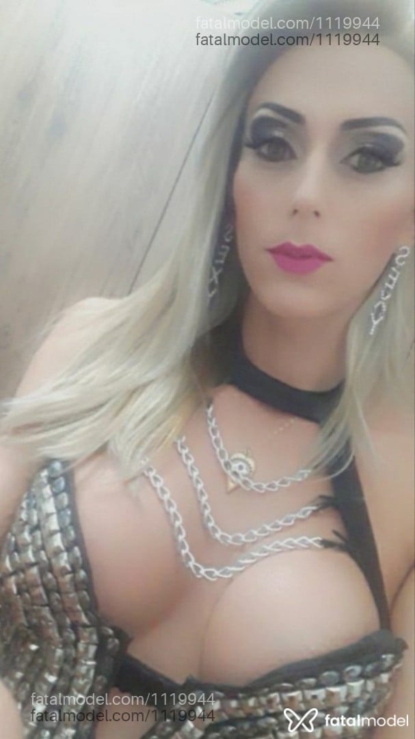 Acompanhante travesti loira (o) de olhos castanhos em Nova Alvorada do Sul - Michelly Lima