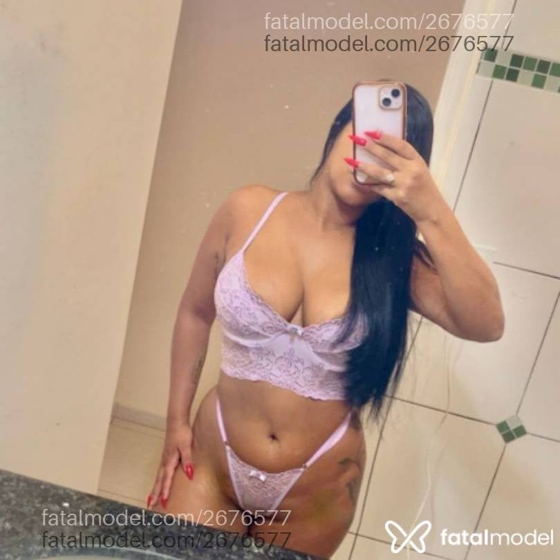 Acompanhante mulher morena (o) de olhos castanhos - Serena