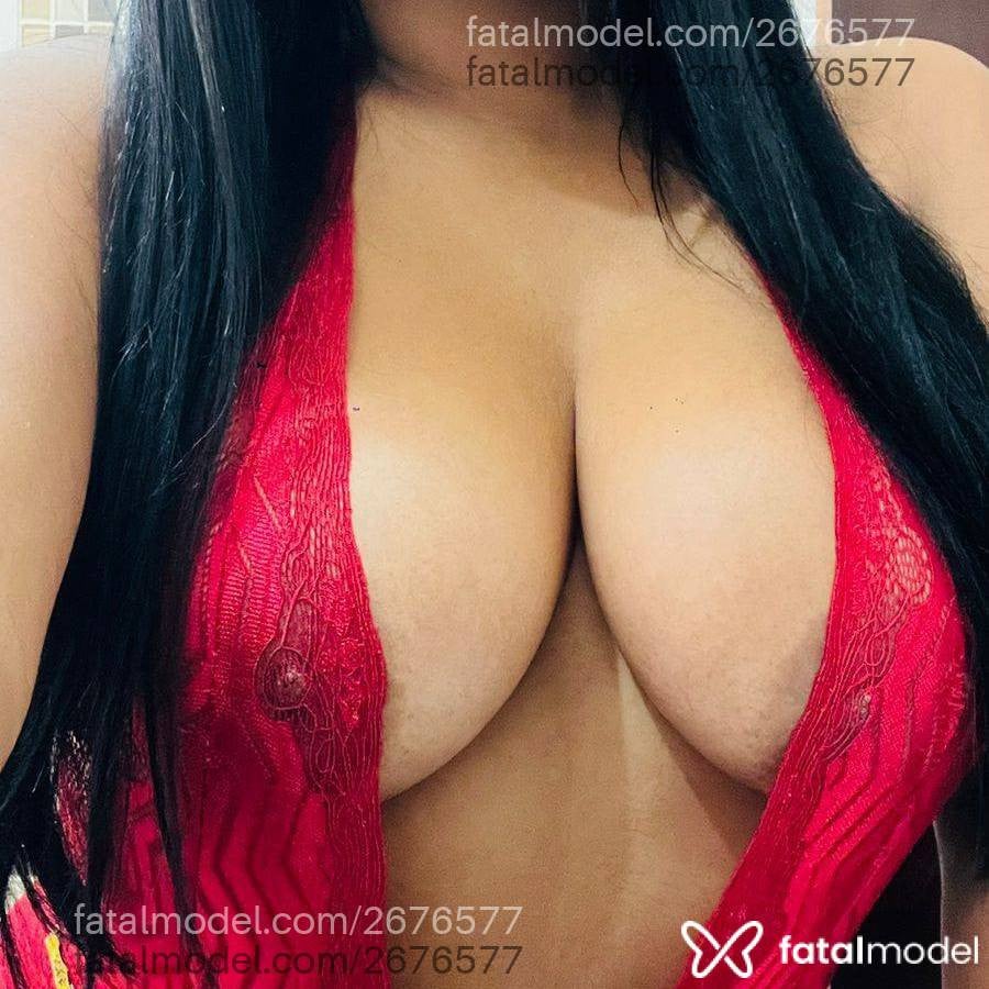 Acompanhante mulher morena (o) de olhos castanhos em Extrema - Serena