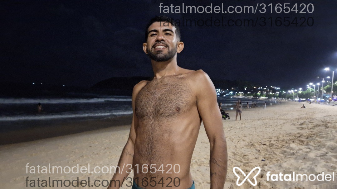 Acompanhante homem com cabelo castanho de olhos castanhos em Rio de Janeiro - Henrique Alagoano