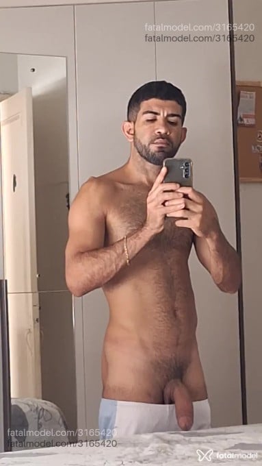 Acompanhante homem com cabelo castanho de olhos castanhos em Rio de Janeiro - Henrique Alagoano