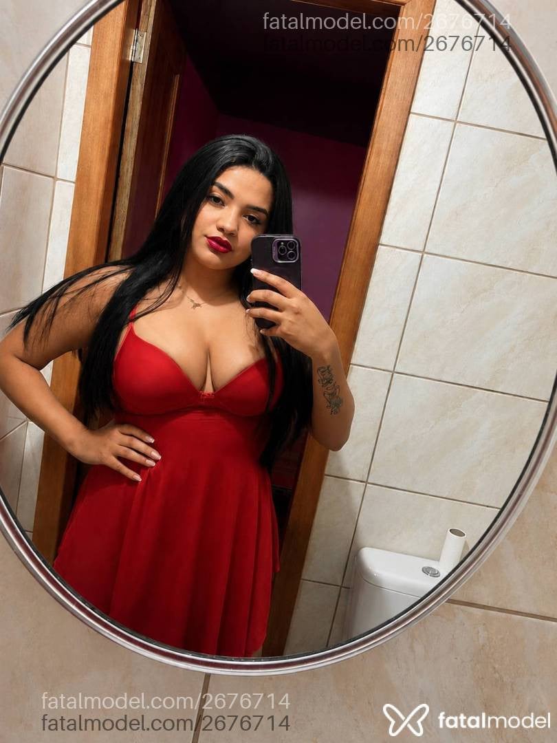 Acompanhante mulher morena (o) de olhos pretos - Karen Rodrigues