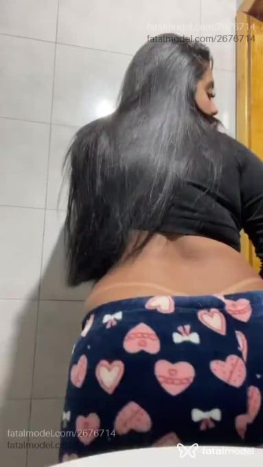Acompanhante mulher morena (o) de olhos pretos em Bento Gonçalves Acompanhante mulher morena (o) de olhos pretos em Bento Gonçalves - Karen Rodrigues
