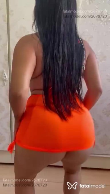 Acompanhante mulher morena (o) de olhos verdes - Larissa Acompanhante mulher morena (o) de olhos verdes - Larissa