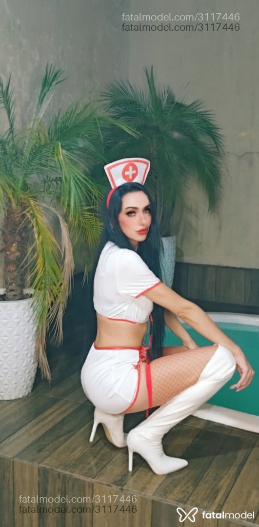 Acompanhante mulher morena (o) de olhos verdes em Itapema - Cami Dalla