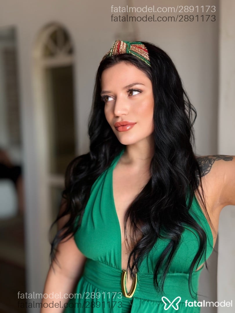 Acompanhante mulher morena (o) de olhos verdes em Cuiabá Acompanhante mulher morena (o) de olhos verdes em Cuiabá - Yara