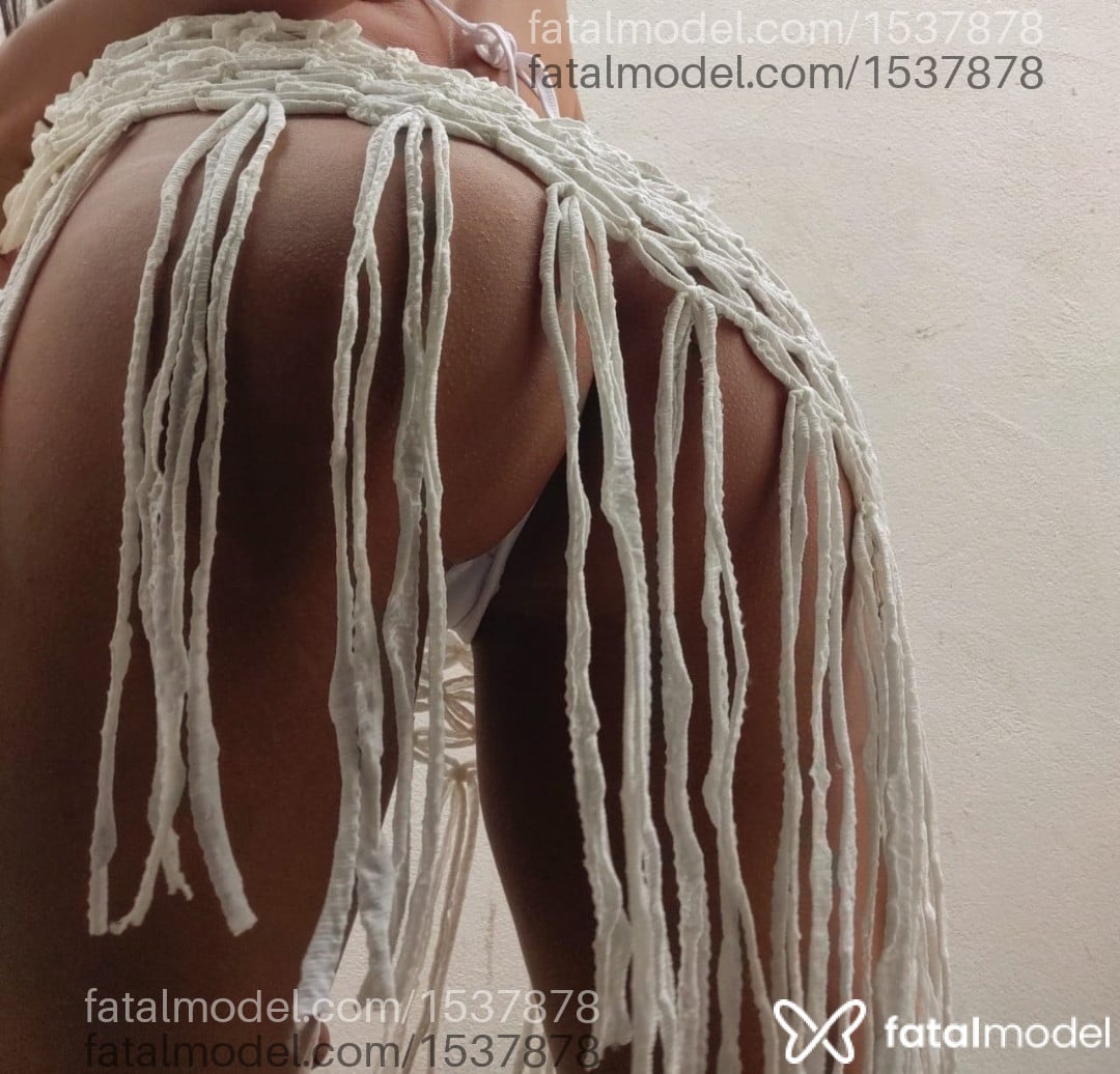 Acompanhante mulher com cabelo castanho de olhos castanhos em Uberlândia - Mel Morena