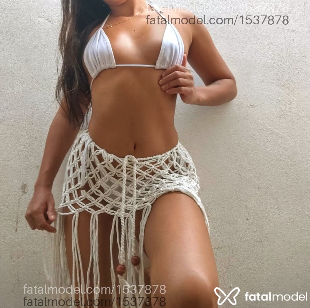 Acompanhante mulher com cabelo castanho de olhos castanhos em Uberlândia - Mel Morena