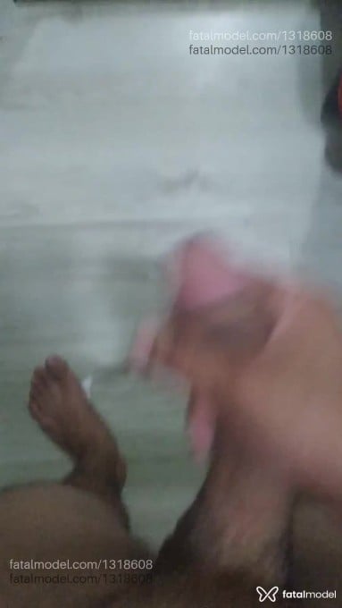 Acompanhante homem com cabelo castanho de olhos castanhos em Balneário Camboriú - Bessestil