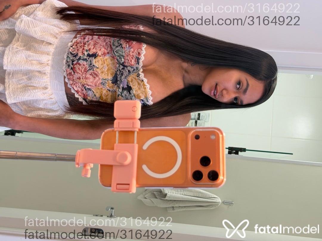 Acompanhante mulher morena (o) de olhos pretos em Goiânia Acompanhante mulher morena (o) de olhos pretos em Goiânia - Aline Mattos