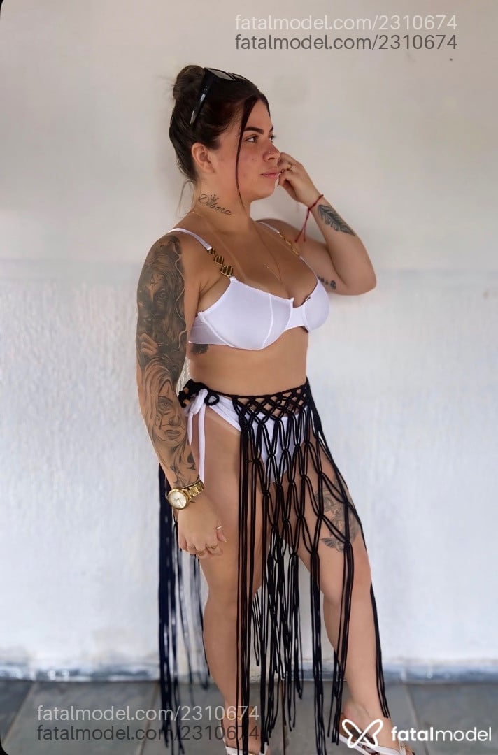 Acompanhante mulher com cabelo castanho de olhos castanhos em Salgueiro Acompanhante mulher com cabelo castanho de olhos castanhos em Salgueiro - Amilly