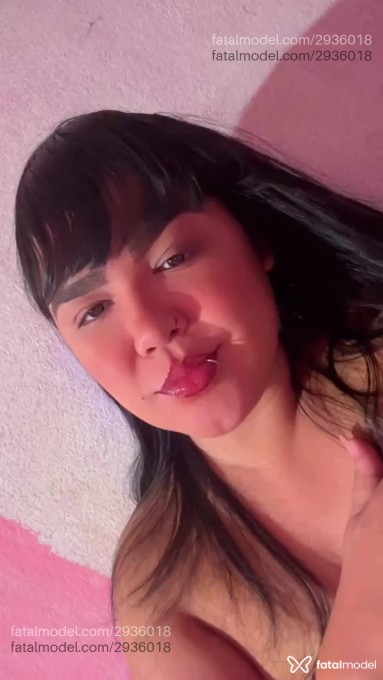 Acompanhante mulher morena (o) de olhos castanhos - Danyzinha Acompanhante mulher morena (o) de olhos castanhos - Danyzinha