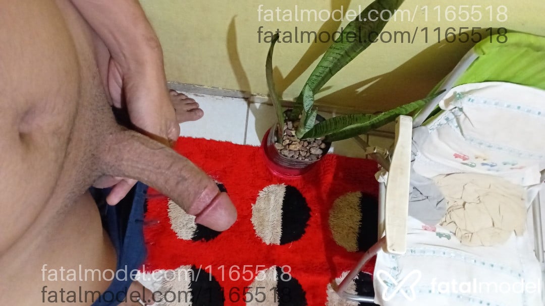 Acompanhante homem morena (o) de olhos castanhos em Tailândia Acompanhante homem morena (o) de olhos castanhos em Tailândia - Silva