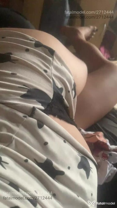 Acompanhante mulher morena (o) de olhos pretos em Porto Alegre Acompanhante mulher morena (o) de olhos pretos em Porto Alegre - Karoline