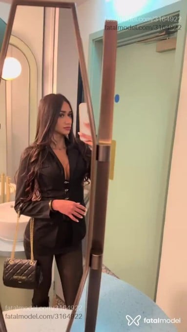 Acompanhante mulher morena (o) de olhos pretos em Goiânia Acompanhante mulher morena (o) de olhos pretos em Goiânia - Aline Mattos