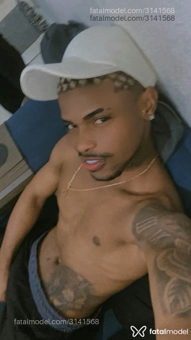 Acompanhante homem morena (o) de olhos pretos em Rio das Ostras - Pedro