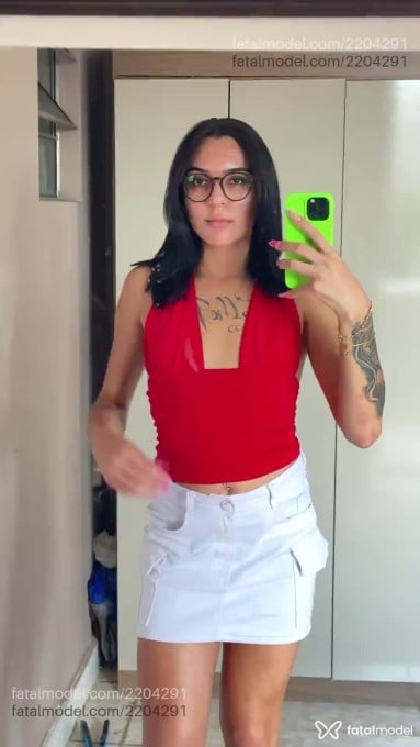 Acompanhante mulher trans morena (o) de olhos castanhos em Sumaré - Brenda