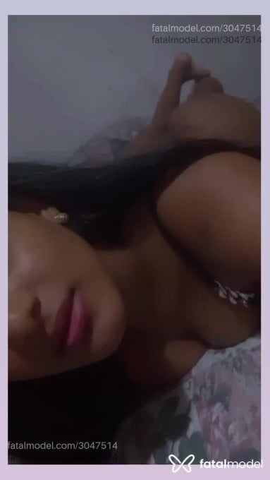 Acompanhante mulher trans morena (o) de olhos castanhos em Sousa - Morena