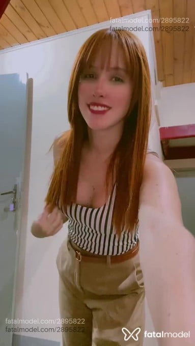 Acompanhante mulher ruiva (o) de olhos castanhos em São Paulo Acompanhante mulher ruiva (o) de olhos castanhos em São Paulo - Julie