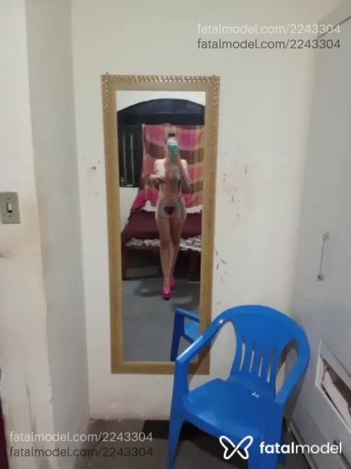 Acompanhante mulher morena (o) de olhos castanhos - Nandinha Acompanhante mulher morena (o) de olhos castanhos - Nandinha