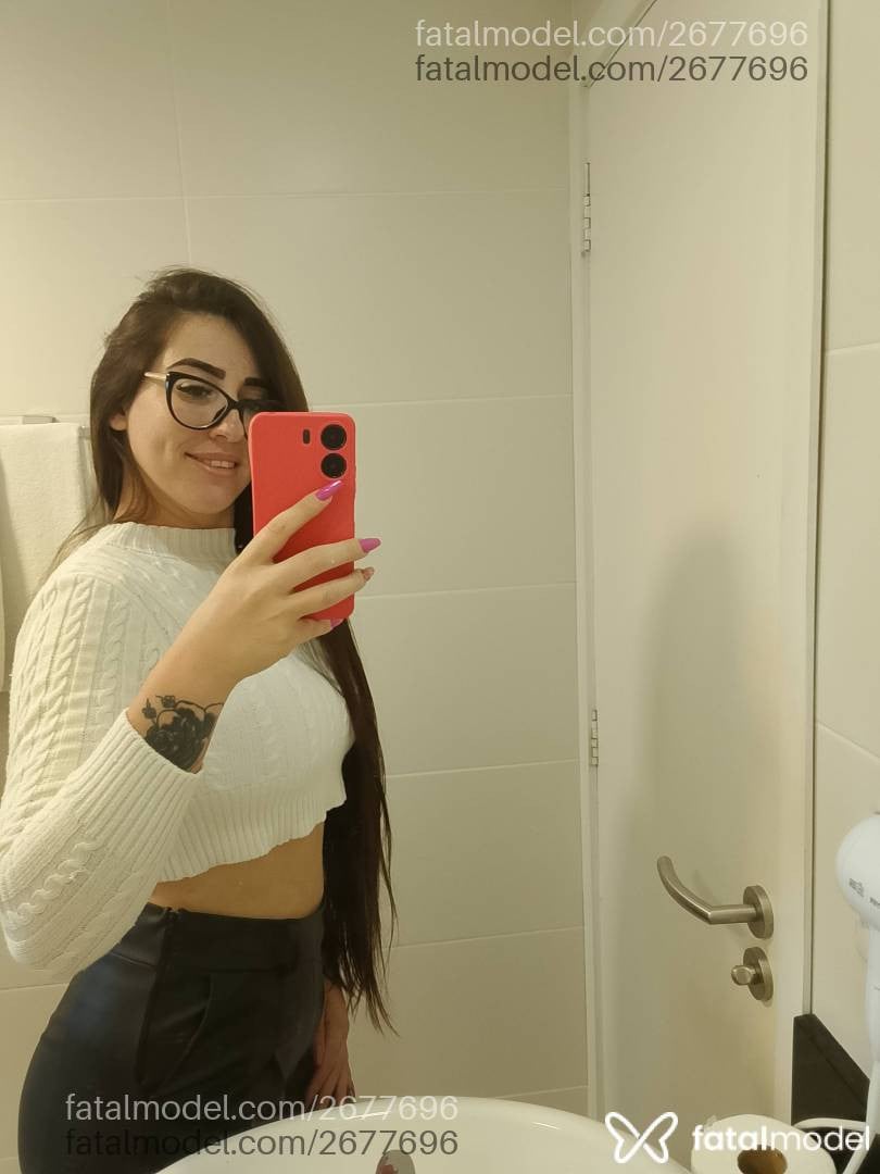 Acompanhante mulher com cabelo castanho de olhos castanhos em Cachoeirinha - Sara Miller
