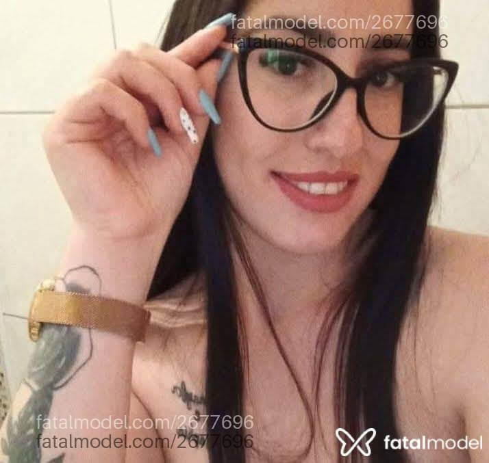 Acompanhante mulher com cabelo castanho de olhos castanhos - Sara Miller