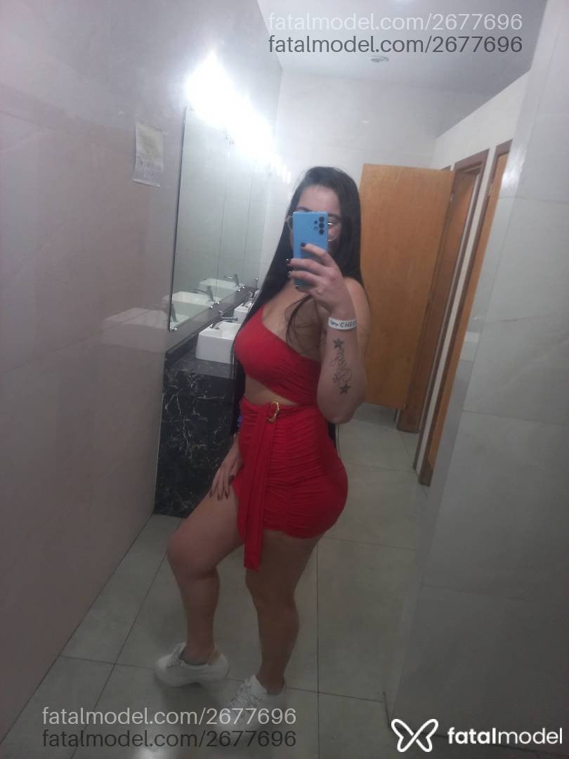 Acompanhante mulher com cabelo castanho de olhos castanhos - Sara Miller