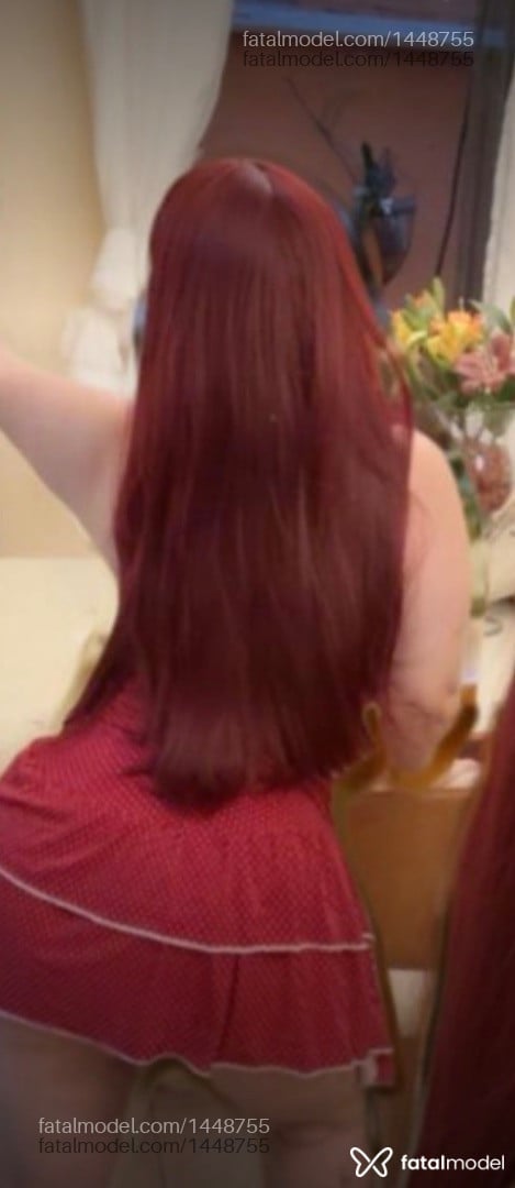Acompanhante mulher ruiva (o) de olhos azuis - Imola Acompanhante mulher ruiva (o) de olhos azuis - Imola