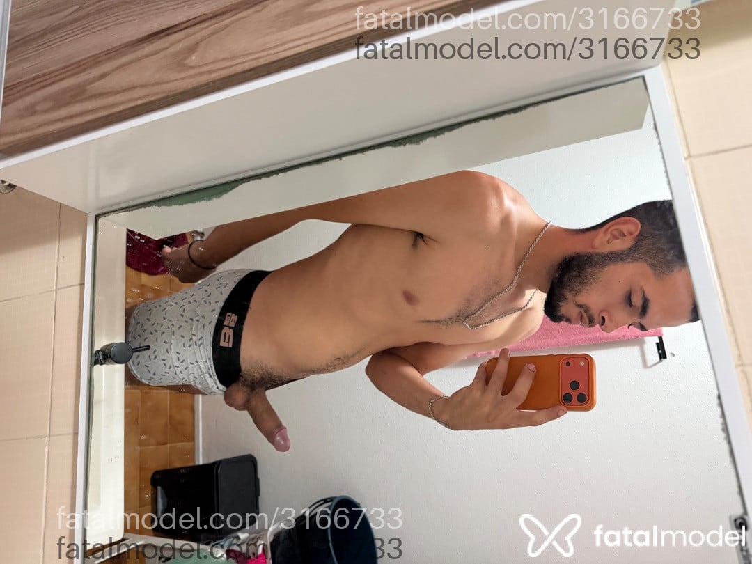 Acompanhante homem morena (o) de olhos pretos em Osasco - Carlos