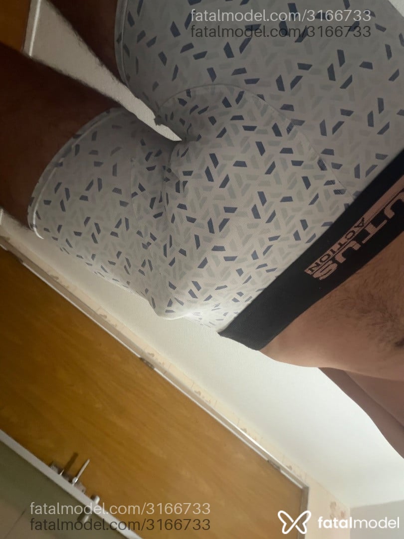 Acompanhante homem morena (o) de olhos pretos em Osasco - Carlos