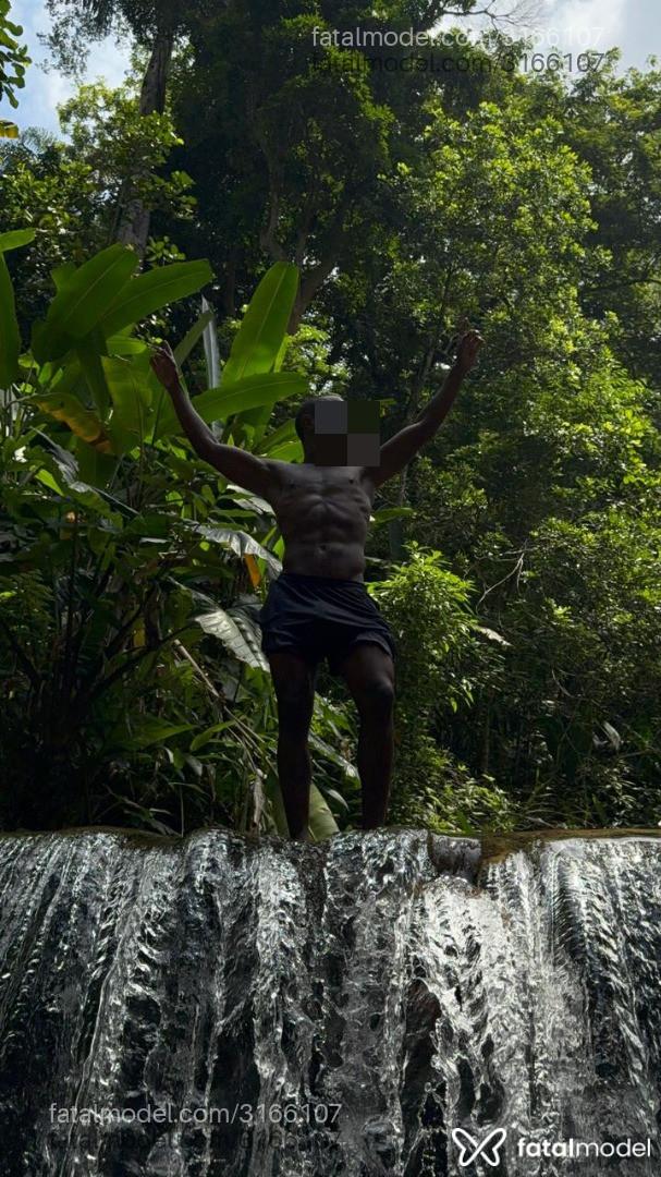 Acompanhante homem morena (o) de olhos pretos em Rio de Janeiro - Maridão
