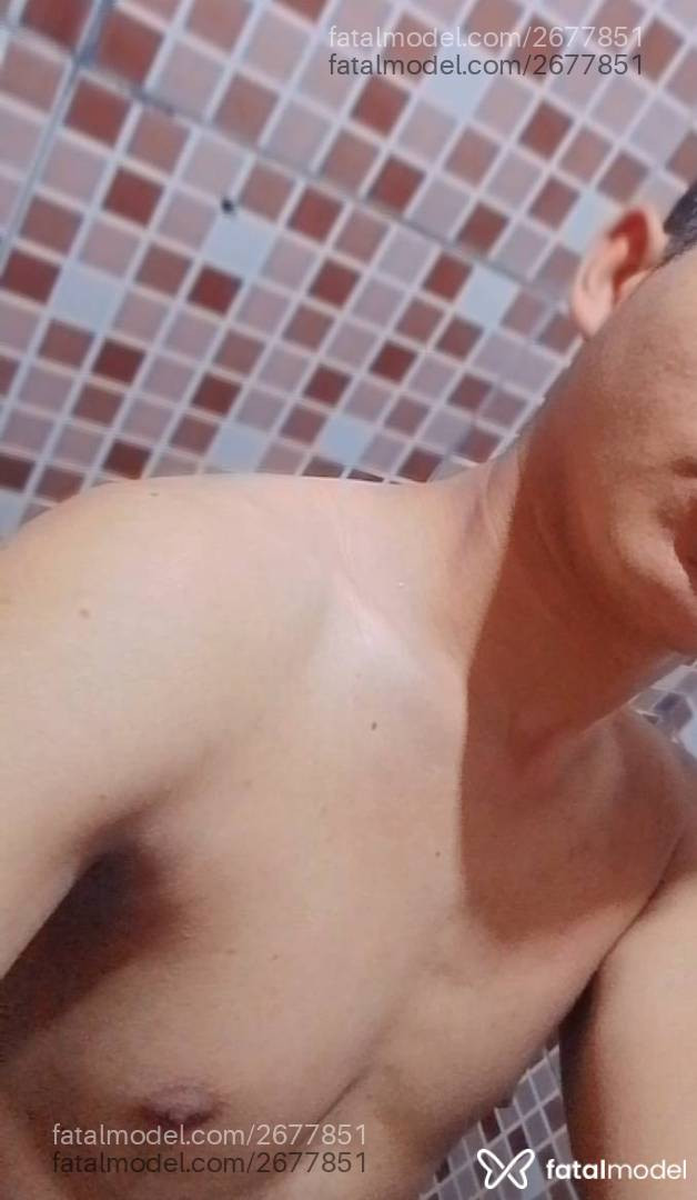 Acompanhante homem com cabelo castanho de olhos castanhos em Castanhal - Lucas