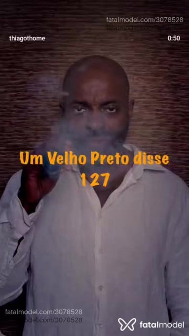 Acompanhante mulher com cabelo castanho de olhos verdes - Mary Jane Acompanhante mulher com cabelo castanho de olhos verdes - Mary Jane
