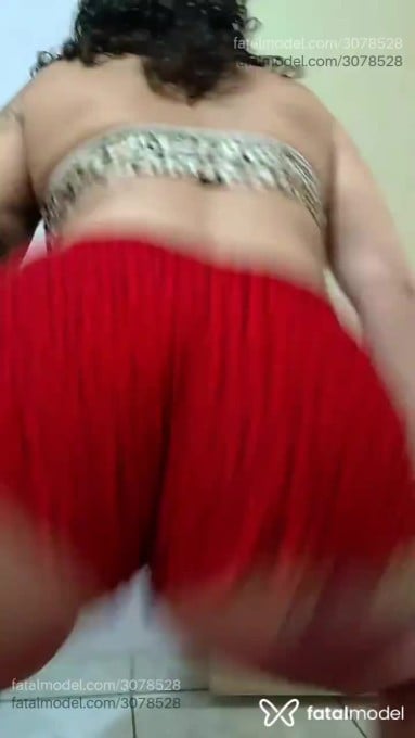 Acompanhante mulher com cabelo castanho de olhos verdes - Mary Jane Acompanhante mulher com cabelo castanho de olhos verdes - Mary Jane