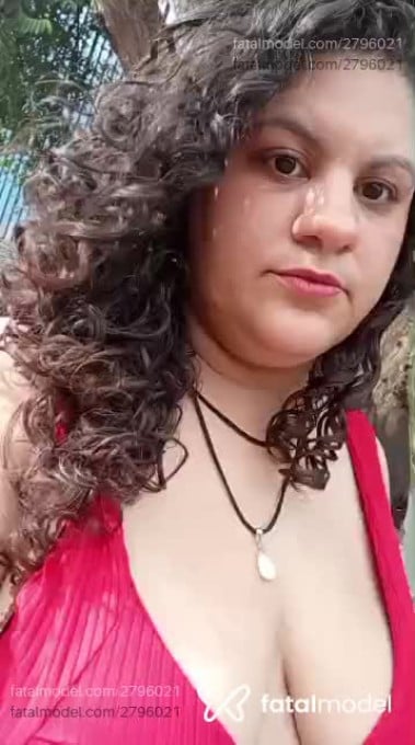 Acompanhante mulher morena (o) de olhos castanhos em Cascavel - Morena