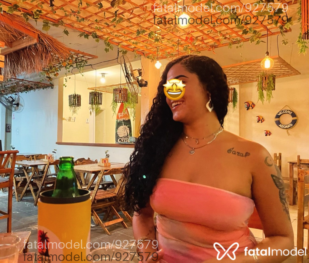 Acompanhante mulher morena (o) de olhos castanhos em Rio de Janeiro - Esmeralda