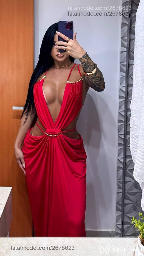 Acompanhante mulher morena (o) de olhos castanhos - Angel Munhoz