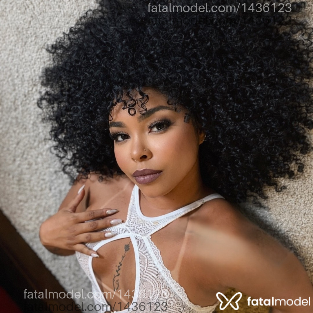 Acompanhante mulher morena (o) de olhos castanhos em Rio de Janeiro - Cacau