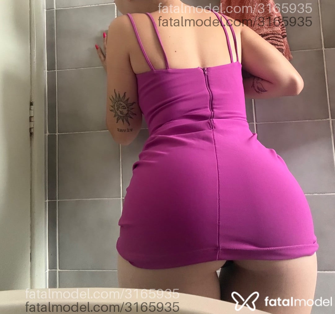 Acompanhante mulher loira (o) de olhos castanhos em Virtual - Jade Fênix