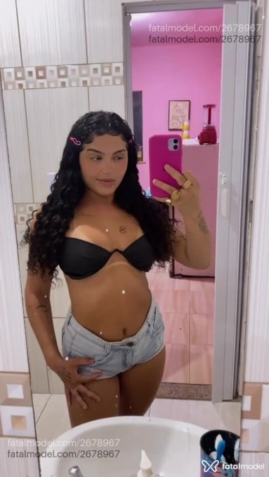 Acompanhante mulher morena (o) de olhos castanhos em Rio de Janeiro - Eva Miller
