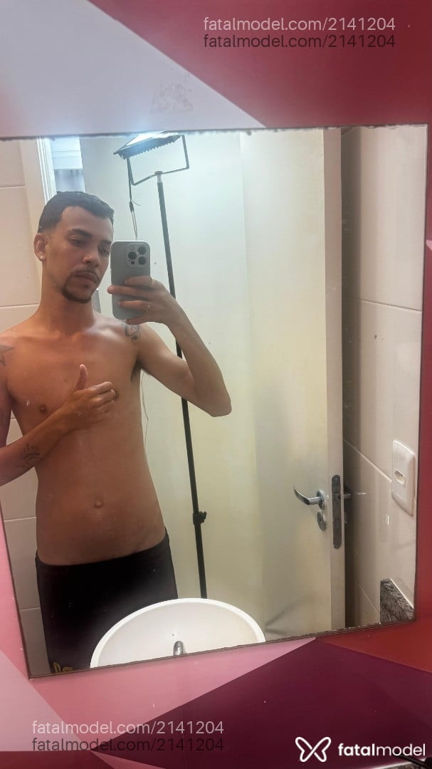 Acompanhante homem morena (o) de olhos pretos em Rio de Janeiro - Luiz Henrique