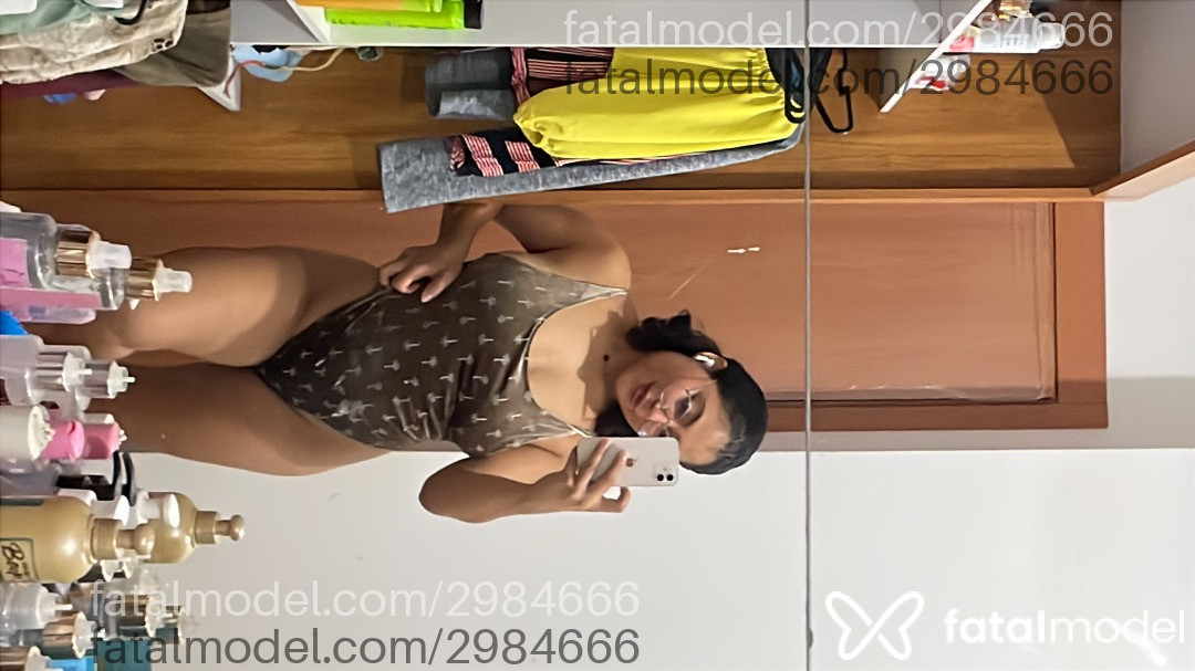 Acompanhante mulher com cabelo castanho de olhos mel em Virtual - Angel