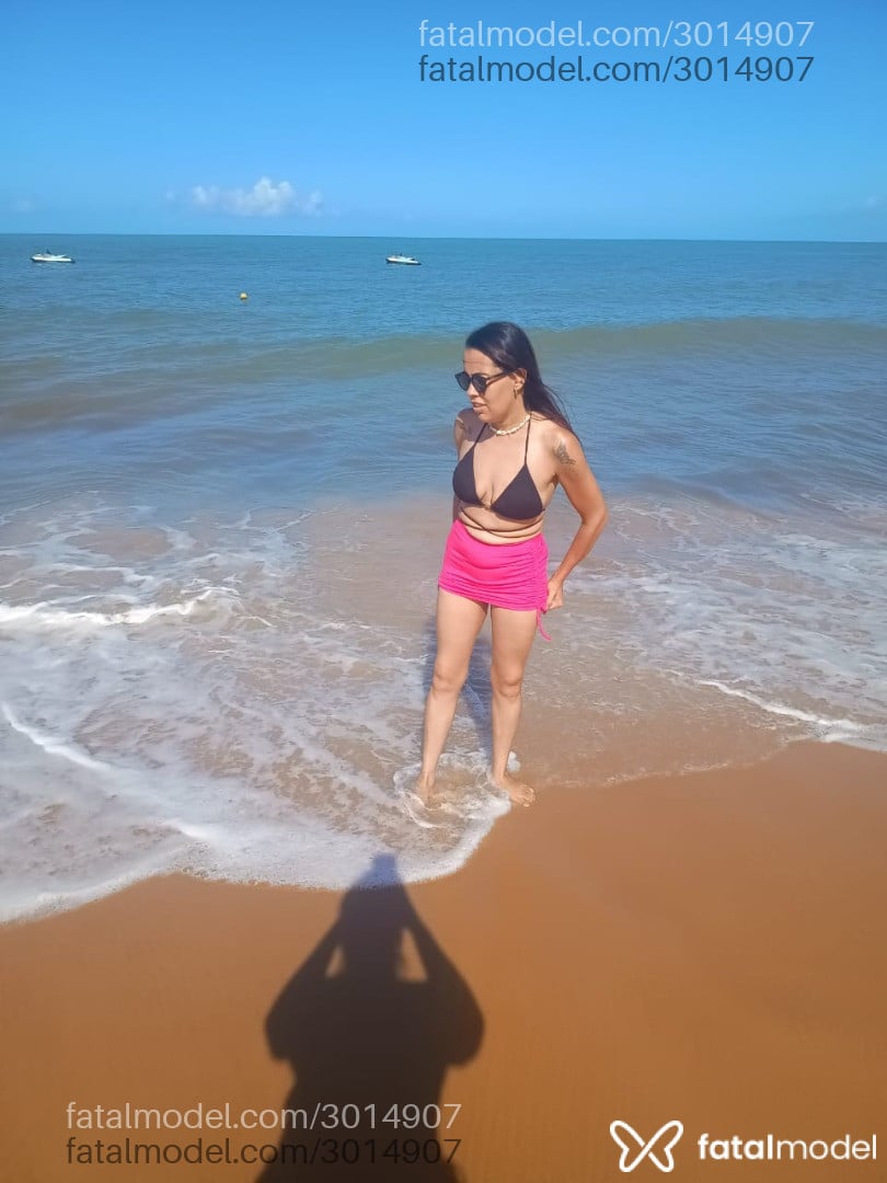 Acompanhante mulher morena (o) de olhos pretos em São Gotardo Acompanhante mulher morena (o) de olhos pretos em São Gotardo - Sophia