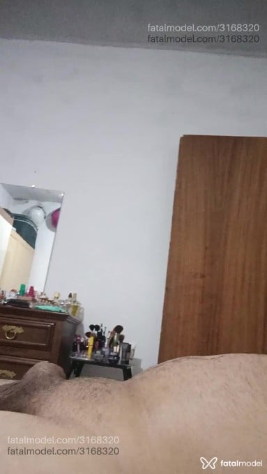 Acompanhante homem com cabelo grisalho de olhos pretos em Campinas - Ramon Scorsolini