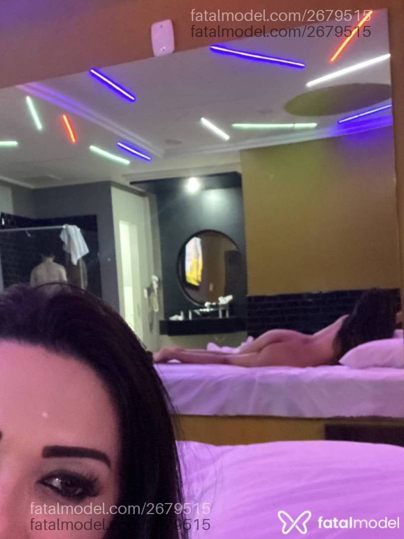 Acompanhante mulher morena (o) de olhos castanhos em Cascavel - Karina